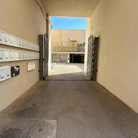 Comfort Free Parking In * פירנצה