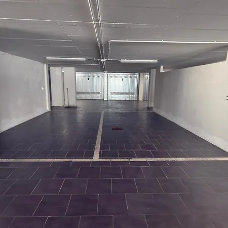 Comfort Free Parking In דירה